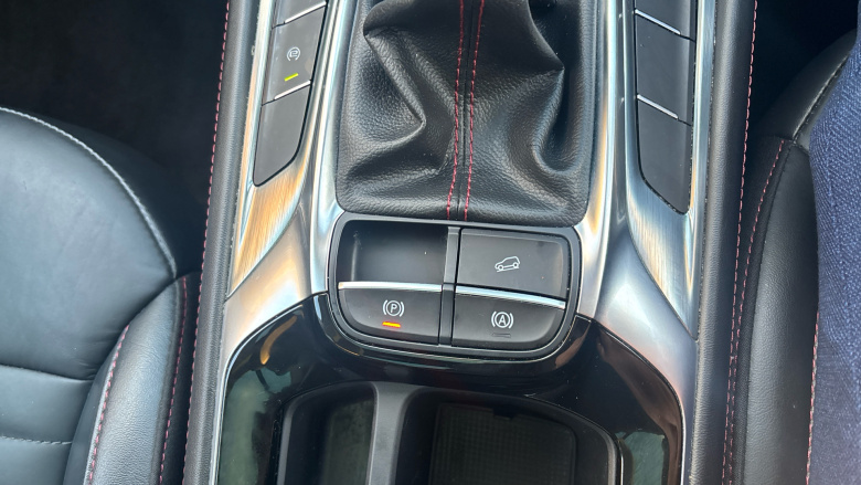 MG Hs 1.5 T-GDI Exclusive 5dr Petrol Hatchback